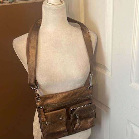 Fossil Copper Bronze Metallic Leather key  adjustable shoulder crossbody bag EUC - Picture 1 of 7